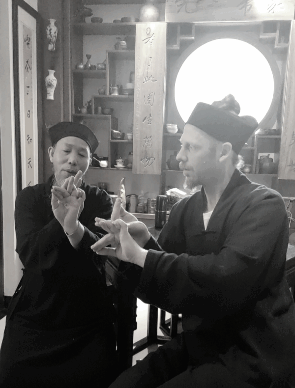 Daoist Hand-Seals "ShouYin" Video-Course - Image 2